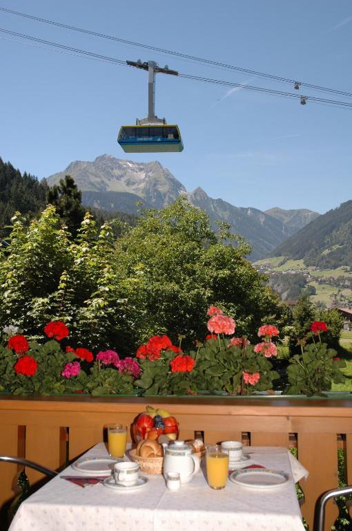 Landhaus Johannes Mayrhofen Pokoj fotografie
